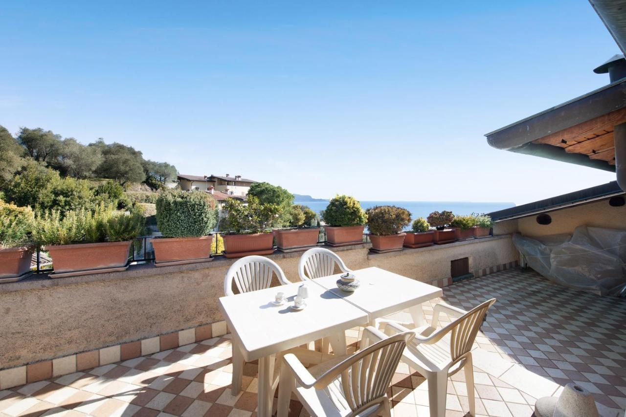 Lake View Apartment Gardone Riviera Exterior photo
